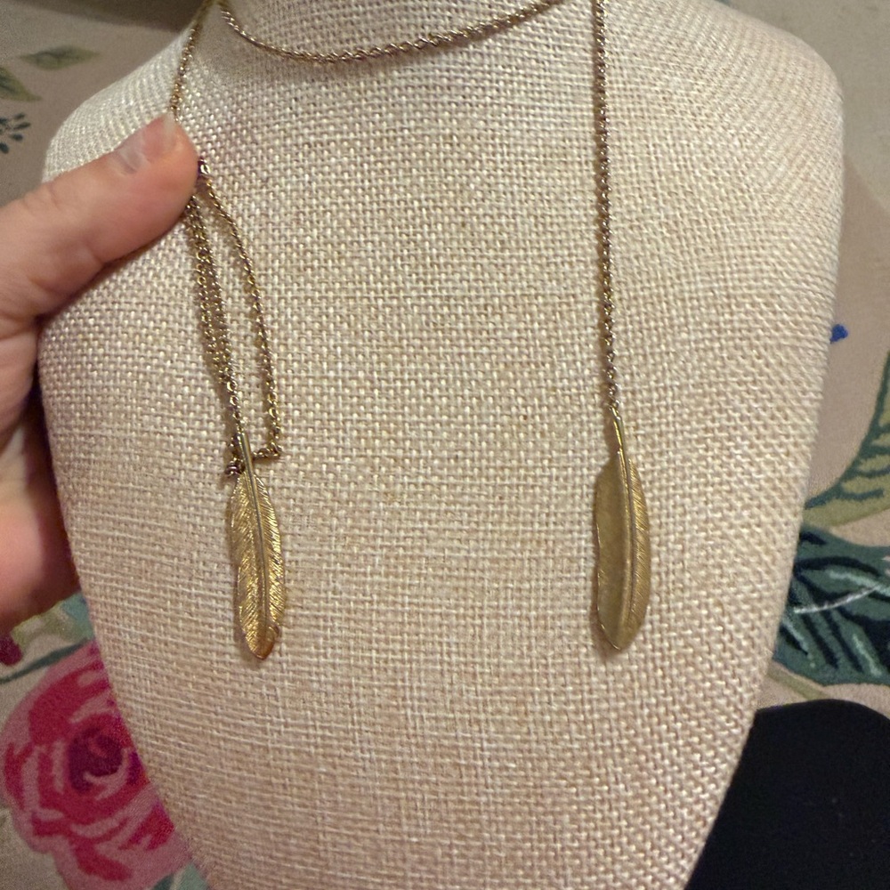 Elegant Gold Feather‎ Open Necklace